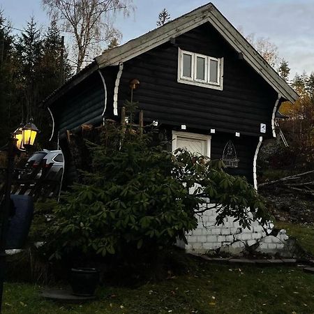 Stabbur Steinbekken, Back To Basic Primitive Overnight Eidsvoll Luaran gambar