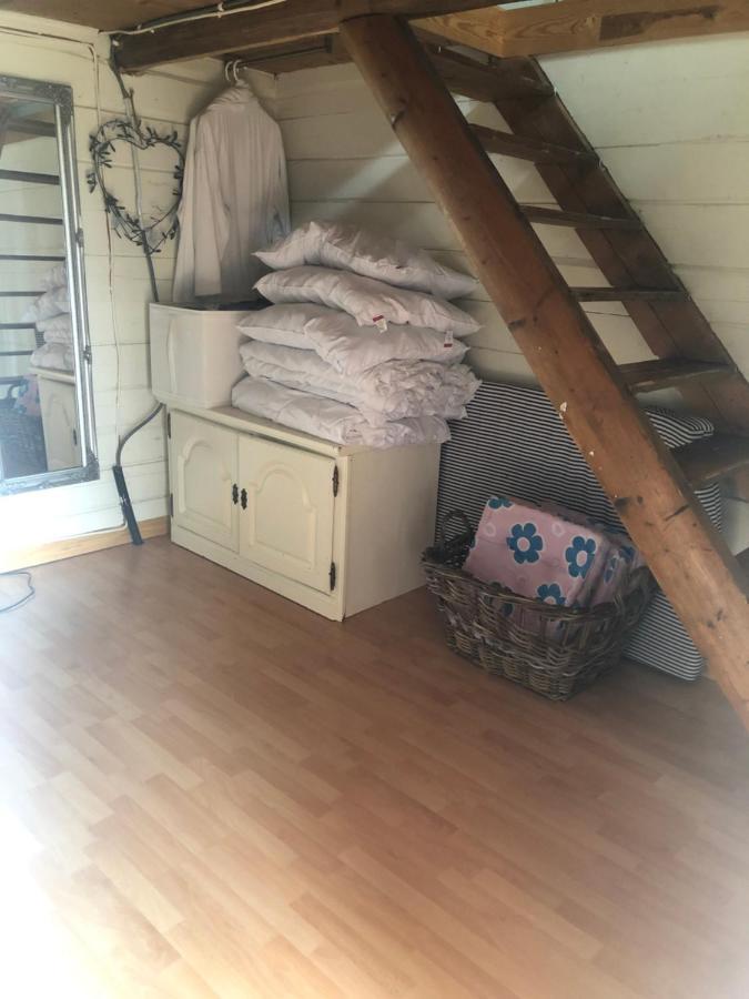 Stabbur Steinbekken, Back To Basic Primitive Overnight Eidsvoll Luaran gambar